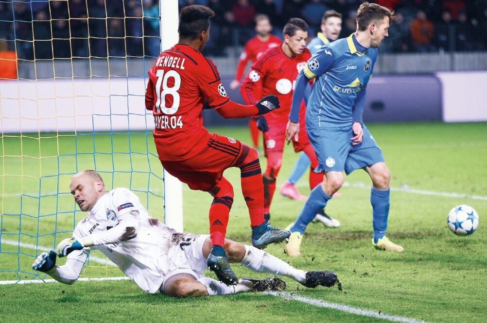 Javier Hernández tuvo algunas ocasiones, pero falló (SERGEI GRITS. AP)