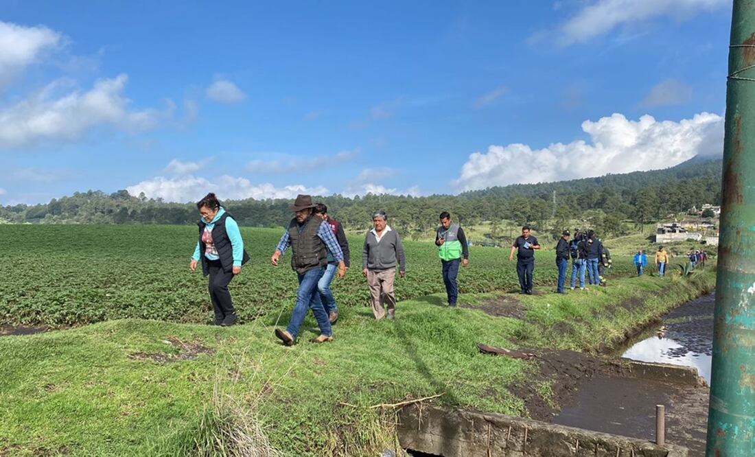 Secretario de Gobierno, Ricardo Ruiz, en coordinación de trabajo por inundaciones en Tlalpan. Foto: Twitter @martibatres