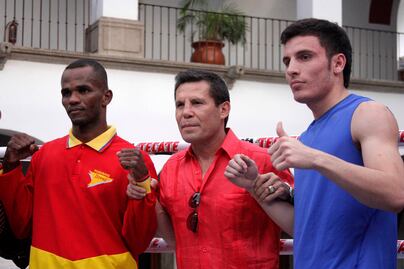 Omar Chávez entrena junto a Julio César