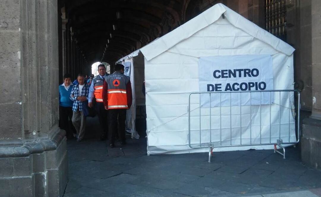 Instalan en el Zócalo centro de acopio para afectados en Tultepec