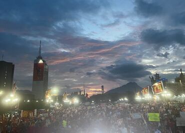 “Sin dinero, ni propaganda y sin repartir pizzas vamos a ganar”: asegura Noroña durante su primer cierre de campaña