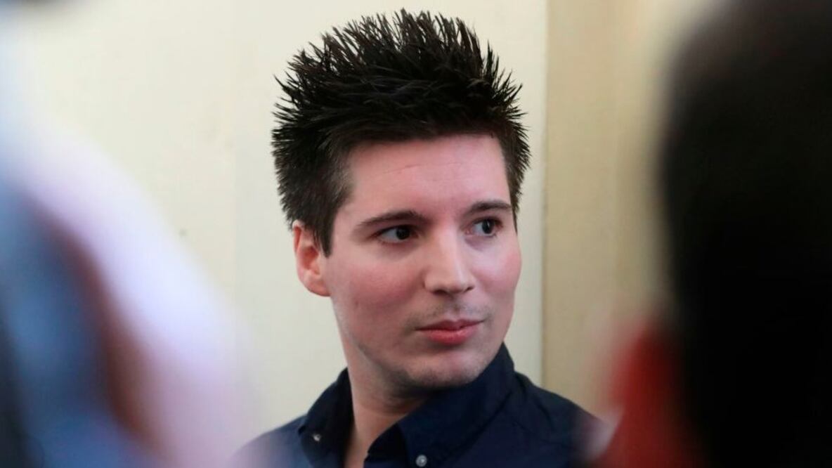 Se dice que es el nuevo Edward Snowden o el Julian Assange de la corrupción internacional