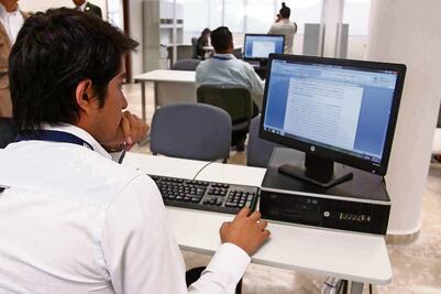 Morena va  por  aprobar reforma para reducir el horario  de trabajo