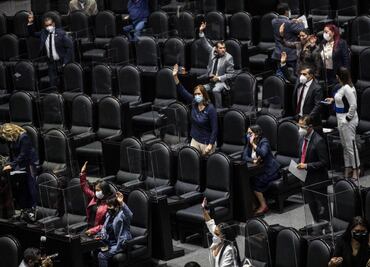 Diputados avalan ampliar periodo de outsourcing; remiten dictamen al Senado