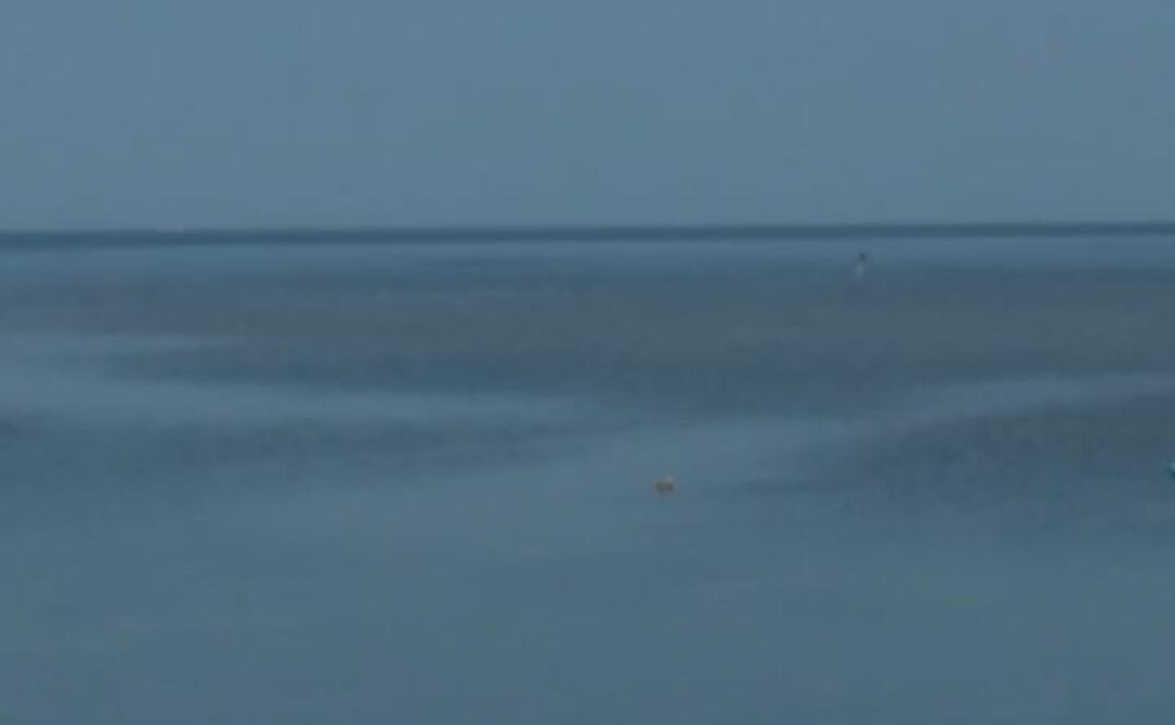 El derrame se ubica en inmediaciones de la plataforma Centro de Procesos Akal C, a unos 86 kilómetros de Ciudad del Carmen. Foto: Especial