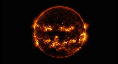 NASA comparte fotografía del Sol donde parece calabaza de Halloween