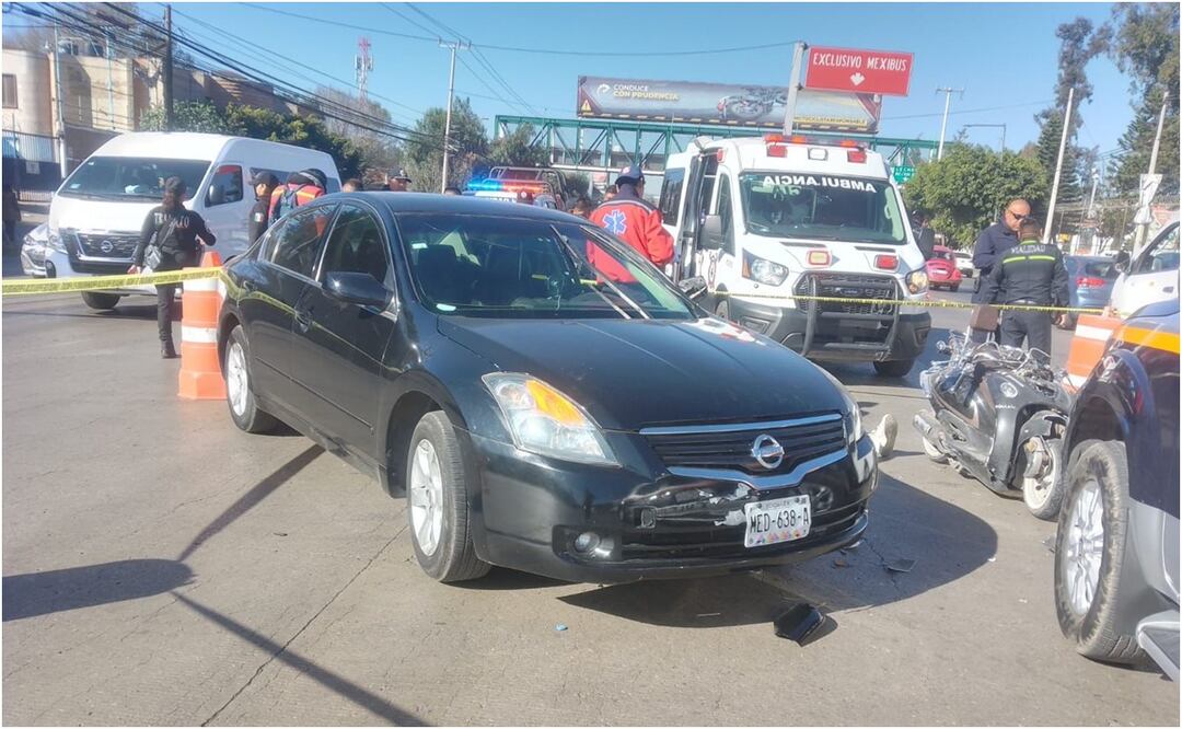 Motociclista pierde la vida tras estrellarse contra un auto. Foto: Especial
