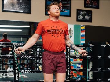 Canelo Álvarez aplica cambios para “borrar” a Golovkin