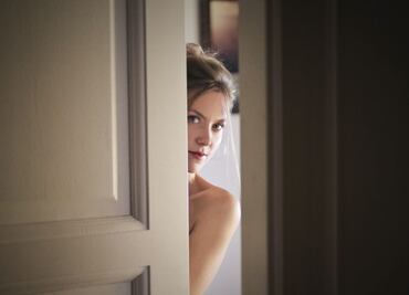 Nietos abren un cuarto secreto de su abuelita fallecida y lo que encuentran los sorprende