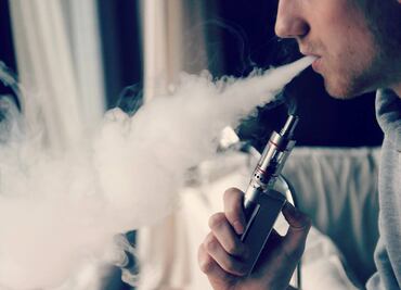 Vapeo genera mismas enfermedades pulmonares que cigarros: estudio