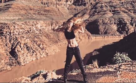 Belinda luce su abdomen