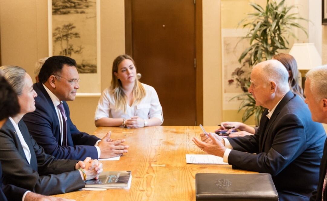 Yucatán Governor Rolando Zapata with California Governor jerry Brown – Photo taken from Twitter account @GobYucatan