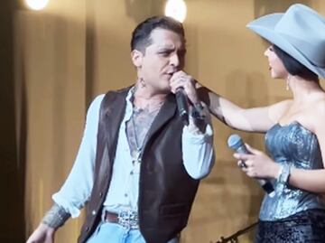 Circulan primeras imágenes de Ángela Aguilar y Nodal en París