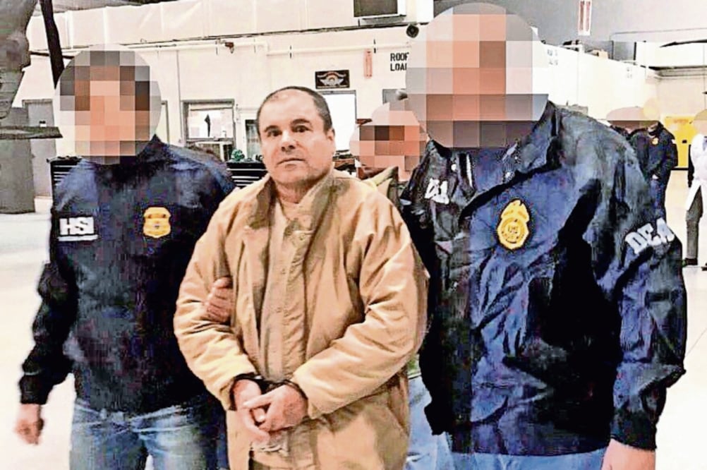 Los abogados de Joaquín Guzmán Loera afirman que son excesivas las medidas de seguridad para las visitas en las que preparan a su cliente (ARCHIVO EL UNIVERSAL)