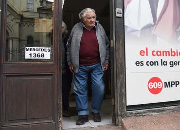 "No te rindas", "Fuerza": llueven mensajes de solidaridad a José Mujica tras revelar que padece un tumor
