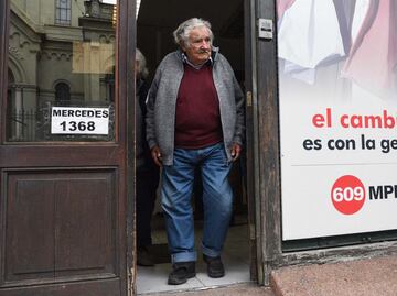"No te rindas", "Fuerza": llueven mensajes de solidaridad a José Mujica tras revelar que padece un tumor