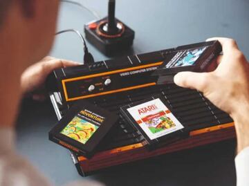 Atari celebra 50 años con su consola de LEGO