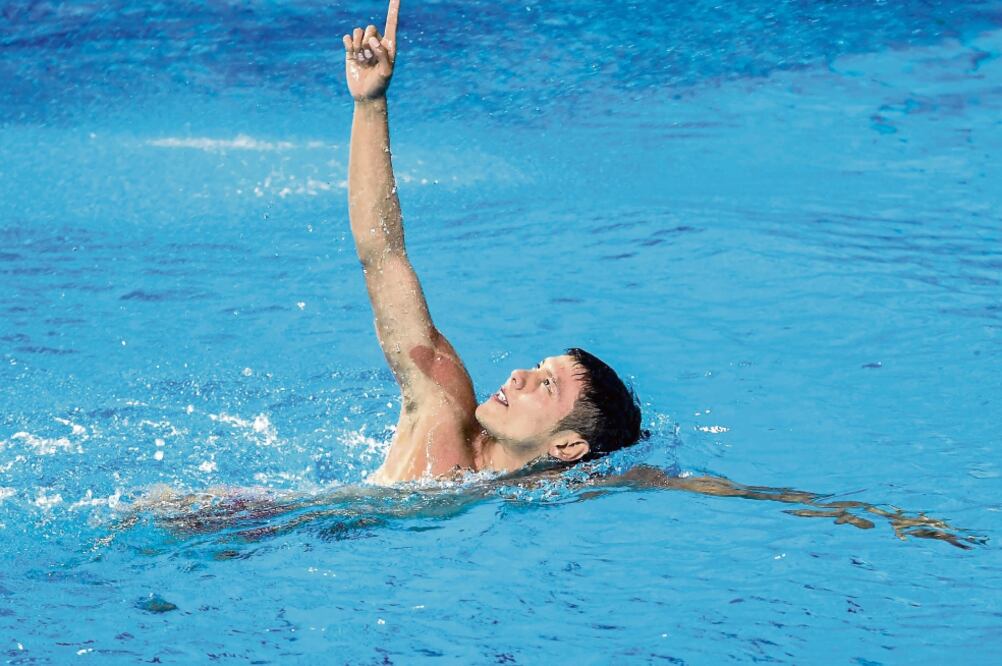 En su último clavado, el saltarín da las gracias al cielo por el logro (WANG HAOFEI. XINHUA)