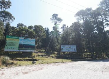 Sigue cerrado el paso al Nevado de Toluca, tras volcadura de camioneta con turistas