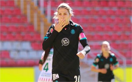 Licha Cervantes logra un 'hat-trick' en la victoria de Chivas