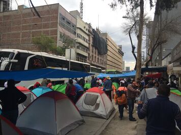 Mujeres campesinas permanecerán en plantón hasta mañana