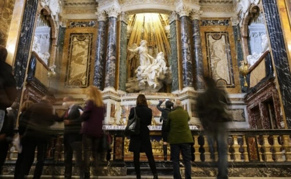 El "Éxtasis de Santa Teresa", de Bernini, recupera su luz dorada