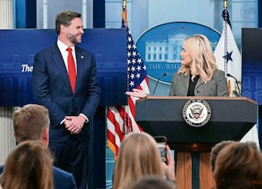 Casa Blanca ve inminentes despidos ante cierre de gobierno