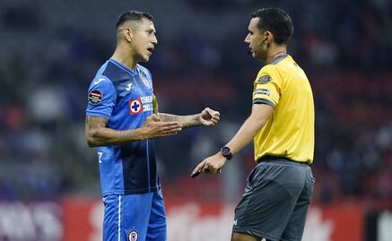 César Ramos otorga polémico gol a Rayados contra Cruz Azul