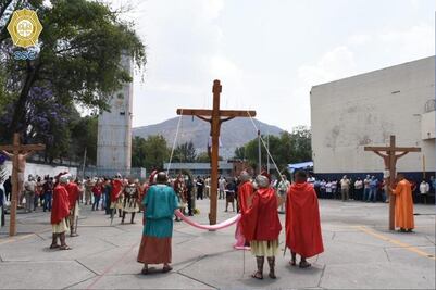 Reos de penales de la CDMX celebran las actividades religiosas por Semana Santa