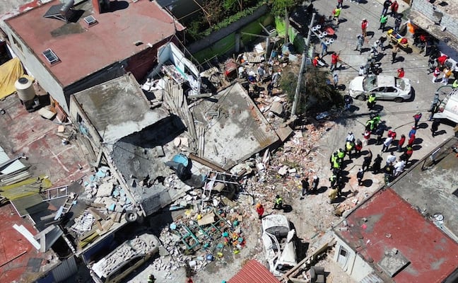 Suman 8 lesionados por explosión por acumulación de gas en Coacalco; sufrieron quemaduras de primer y segundo grado