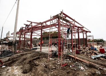 Ecuador, empeñado en reconstrucción a un mes del sismo