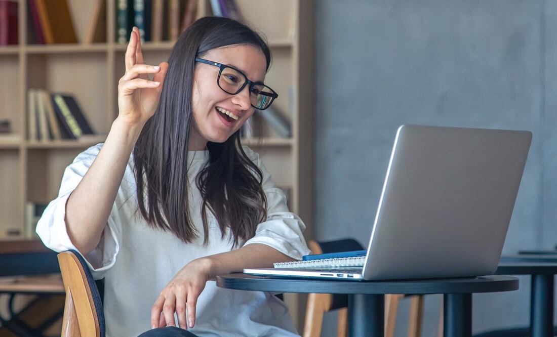 Los simuladores son plataformas que permiten medir el conocimiento de estudiantes. Foto: Freepik