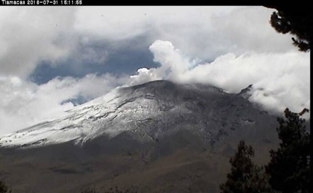 Popocatépetl volcano spews ash over Mexico City and neighboring areas