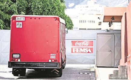 Efecto cascada de S&P; baja perspectiva de América Móvil, Coca Cola Femsa y Liverpool