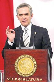 Dejaron solito chiflando a Mancera