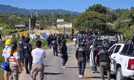 Operativo de desalojo en carretera de Chiapas deja 3 agentes heridos de bala; habitantes exigían cuotas a automovilistas