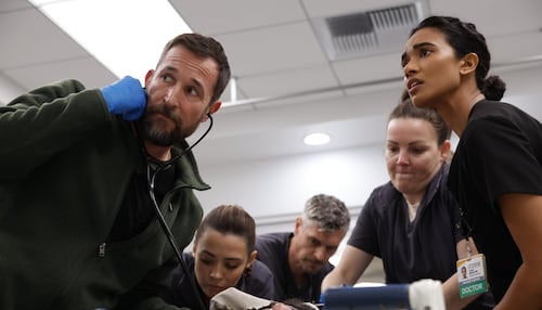 Premios Emmy 2026: El drama médico "The Pitt" y la comedia "Hacks" encabezan las nominaciones