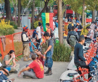 Plantón en el Senado: Si no quieren oír, nos van a oler, dicen los procannabis