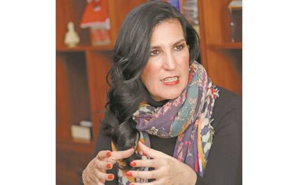 “Mayoría intenta callar voces de la oposición que critica a gobierno”, dice senadora Kenia López