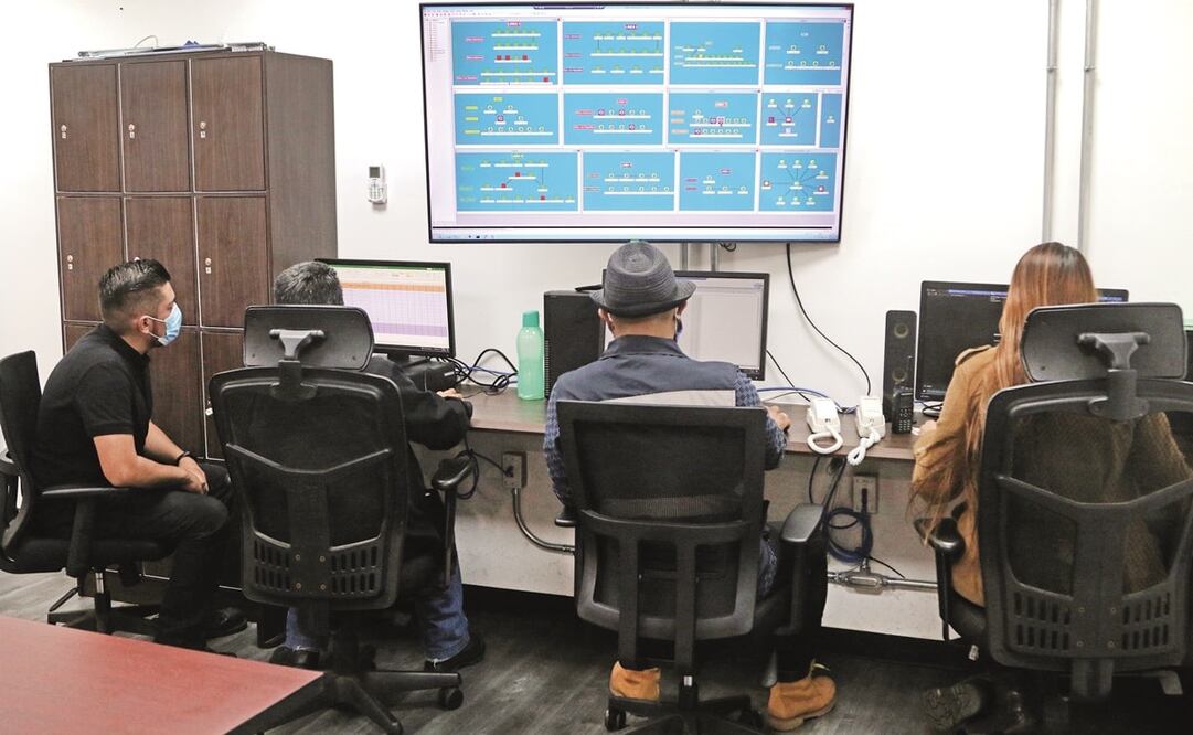 De acuerdo con las autoridades del Metro, el sistema Tetra, encargado de la comunicación con las redes del STC para monitorear a los trenes, fue certificado en abril de 2020 y cuenta con un respaldo en otras instalaciones. Foto: Carlos Mejía. EL UNIVERSAL