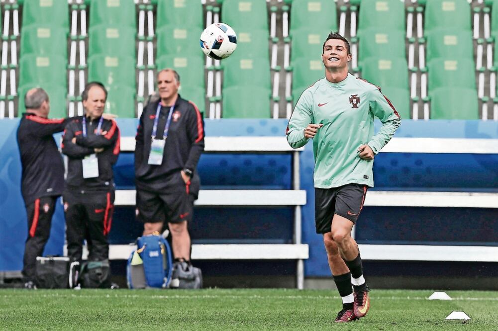 Cristiano Ronaldo crea expectativa con Portugal (MIGUEL A. LOPES. EFE)