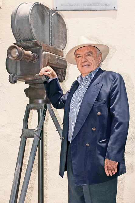 Donó su archivo en abril de 2015, pero, nadie lo ha buscado para concretar (AGUSTÍN SALINAS. EL UNIVERSAL)