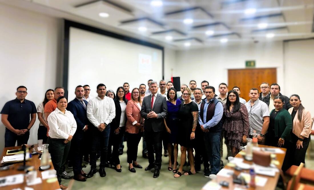 La Policía Montada de Canadá impartió en Puerto Vallarta un taller de manejo forense a integrantes de la Secretaría de Marina. Foto: Especial
