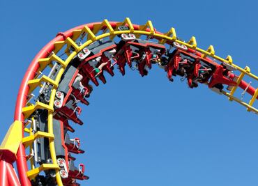 11 datos sobre montañas rusas que los parques no quieren que sepas