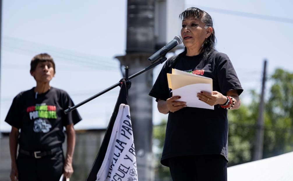 Familiares de Miguel Ángel Rojas organizaron un “anticoncierto” a las afueras del Parque Bicentenario. Foto: Hugo Salvador / EL UNIVERSAL