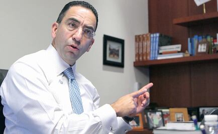 Lozano renuncia al PAN; llama "joven dictador" a Anaya