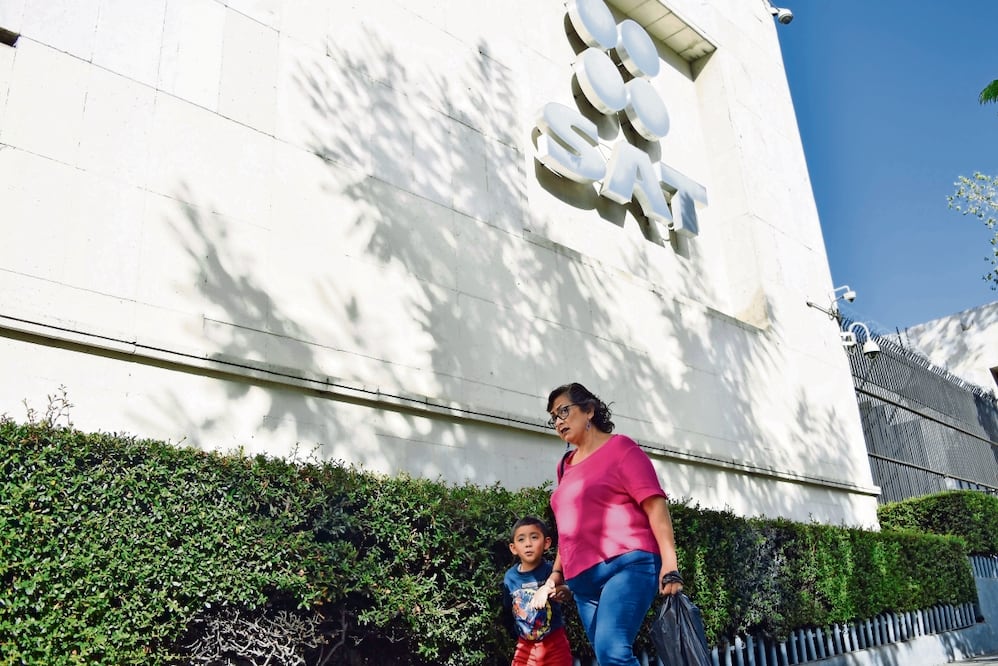 SAT responde a la OCDE: México recauda impuestos por el equivalente al 24.5% del tamaño de su economía, similar a Suiza y Costa Rica. Foto: Archivo SAT