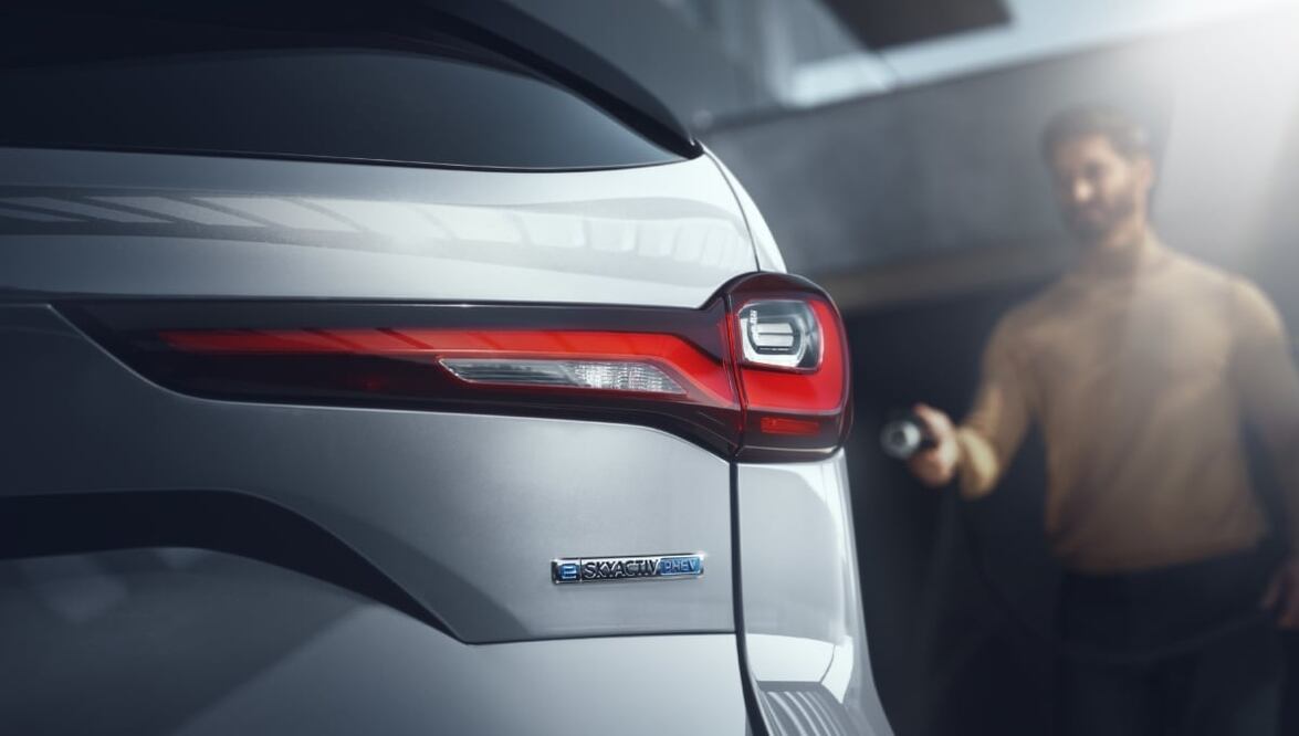 Mazda empieza a mostrar más del nuevo CX-90