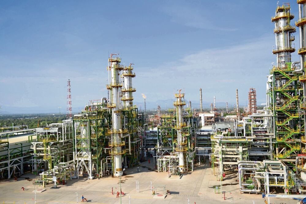 La Secretaría del Medio Ambiente ordenó la reducción del 30% del consumo de combustóleo en la Central Termoeléctrica “Francisco Pérez Ríos”. Foto: Especial