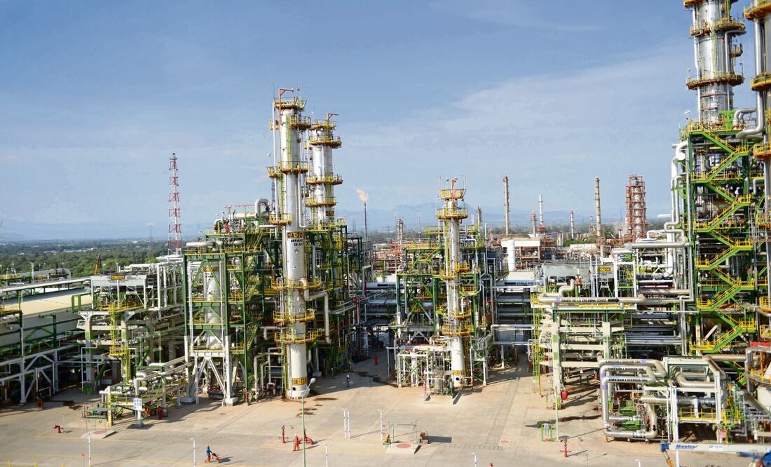 La Secretaría del Medio Ambiente ordenó la reducción del 30% del consumo de combustóleo en la Central Termoeléctrica “Francisco Pérez Ríos”. Foto: Especial